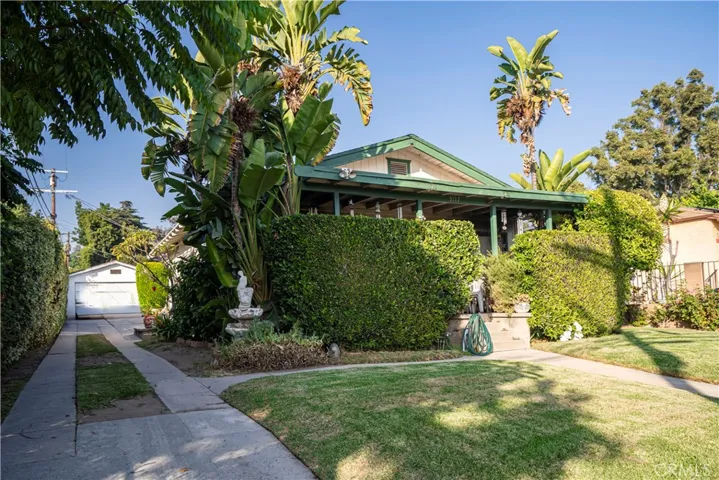 5117 5117 1/2 Coringa Drive, Highland Park, California 90042