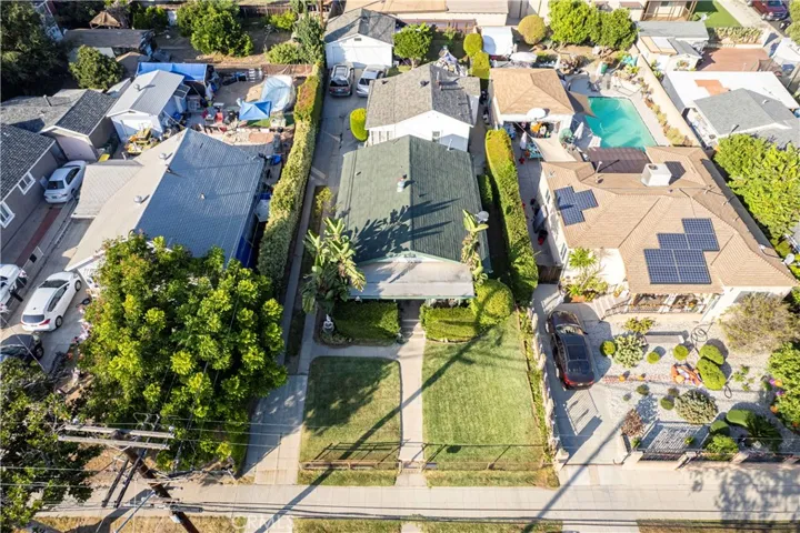 5117 5117 1/2 Coringa Drive, Highland Park, California 90042