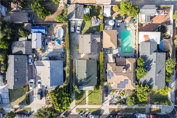 5117 5117 1/2 Coringa Drive, Highland Park, California 90042