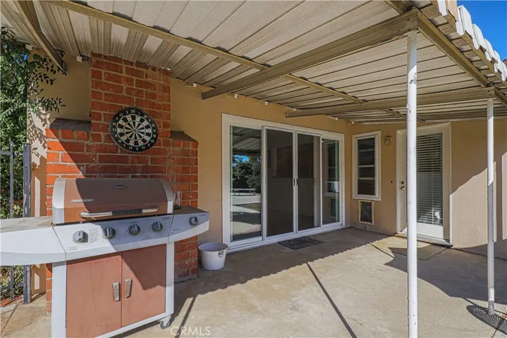 22308 Lanark Street, Canoga Park, California 91304
