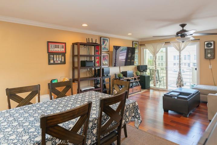 1055 Orizaba Avenue Unit 15, Long Beach, California 90804