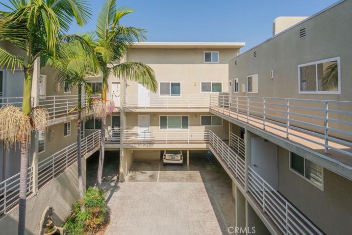1055 Orizaba Avenue Unit 15, Long Beach, California 90804