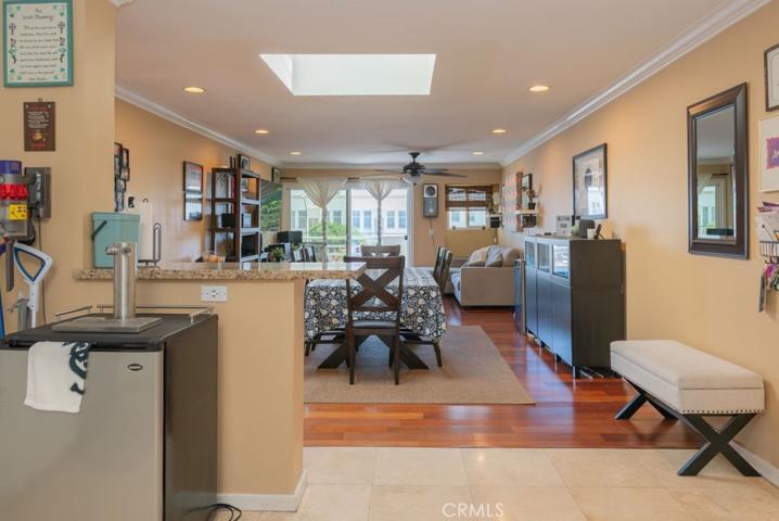 1055 Orizaba Avenue Unit 15, Long Beach, California 90804