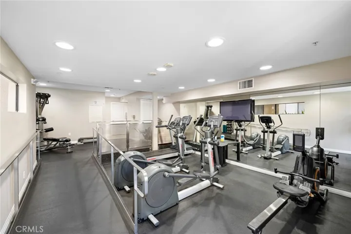 7320 Hawthorn Avenue Unit 122, Los Angeles, California 90046