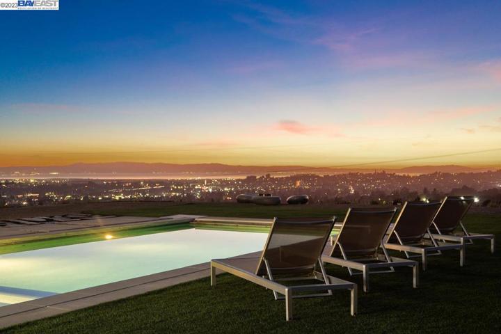 5524 Greenridge Rd, Castro Valley, California 94552