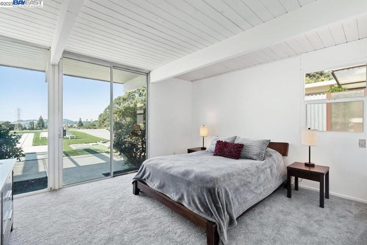 5524 Greenridge Rd, Castro Valley, California 94552