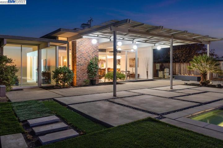 5524 Greenridge Rd, Castro Valley, California 94552