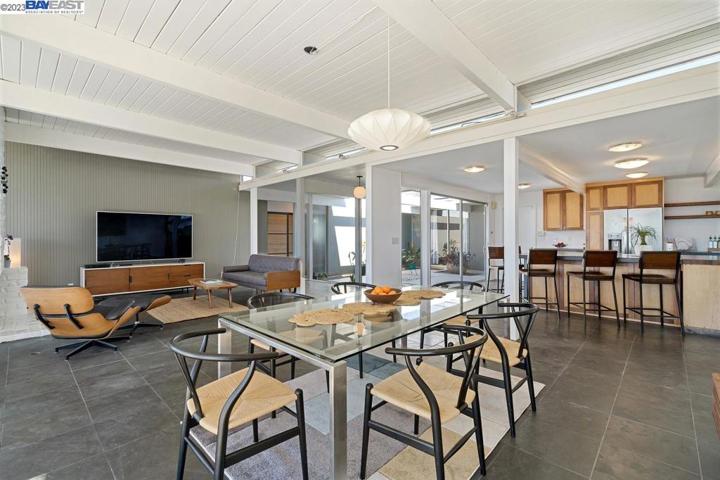 5524 Greenridge Rd, Castro Valley, California 94552