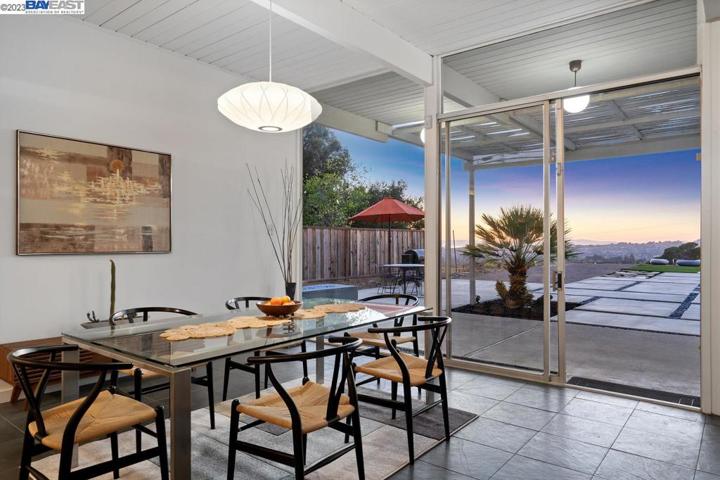 5524 Greenridge Rd, Castro Valley, California 94552