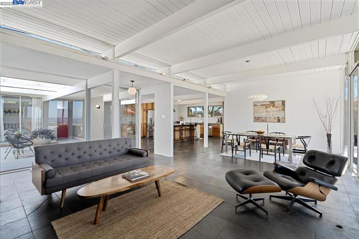 5524 Greenridge Rd, Castro Valley, California 94552