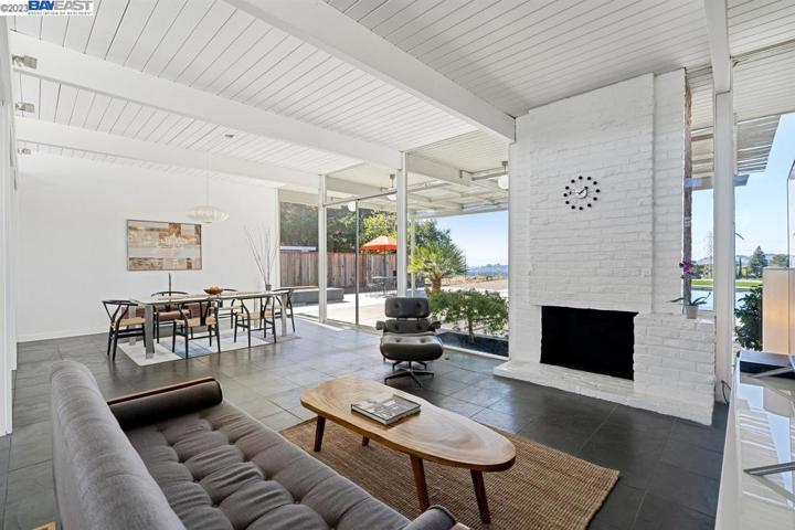 5524 Greenridge Rd, Castro Valley, California 94552