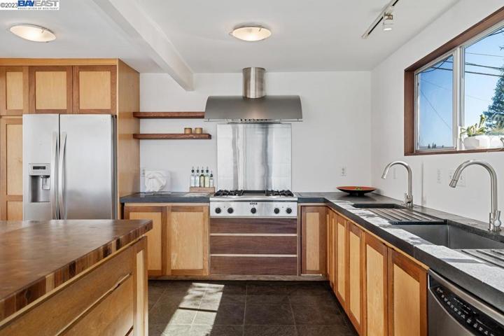 5524 Greenridge Rd, Castro Valley, California 94552