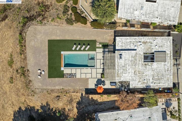 5524 Greenridge Rd, Castro Valley, California 94552