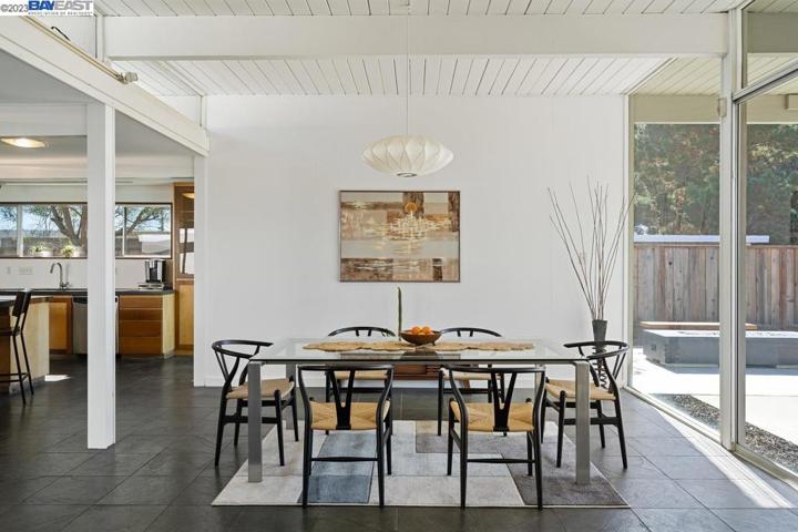 5524 Greenridge Rd, Castro Valley, California 94552
