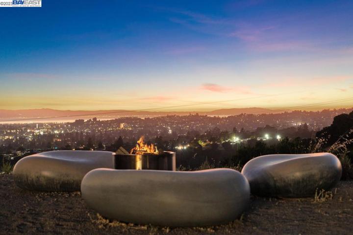 5524 Greenridge Rd, Castro Valley, California 94552
