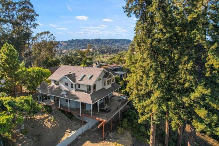 310 Tanner Heights Drive, Santa Cruz, California 95060