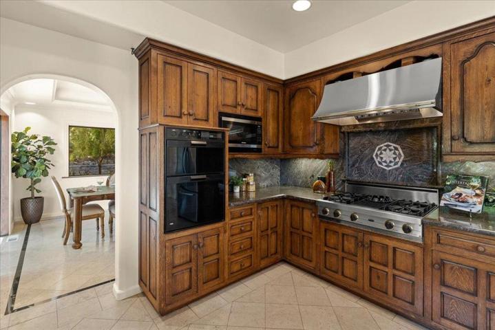 310 Tanner Heights Drive, Santa Cruz, California 95060