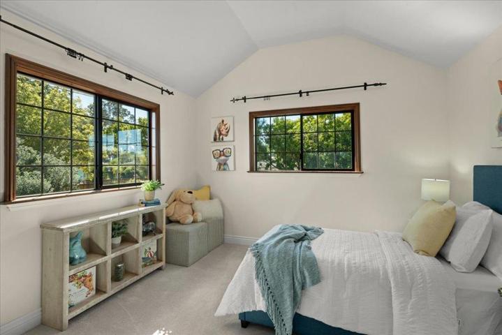 310 Tanner Heights Drive, Santa Cruz, California 95060
