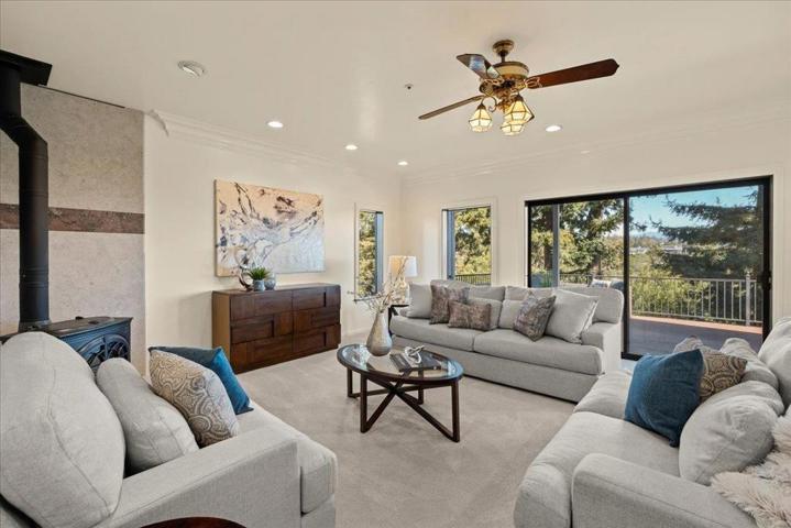 310 Tanner Heights Drive, Santa Cruz, California 95060