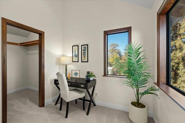 310 Tanner Heights Drive, Santa Cruz, California 95060