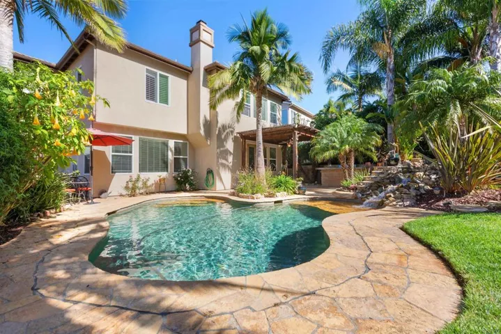 1100 Via Vera Cruz, San Marcos, California 92078