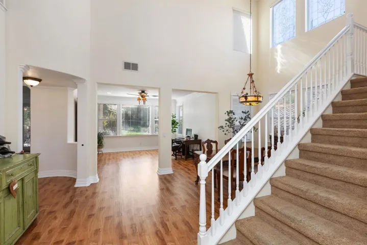 1100 Via Vera Cruz, San Marcos, California 92078