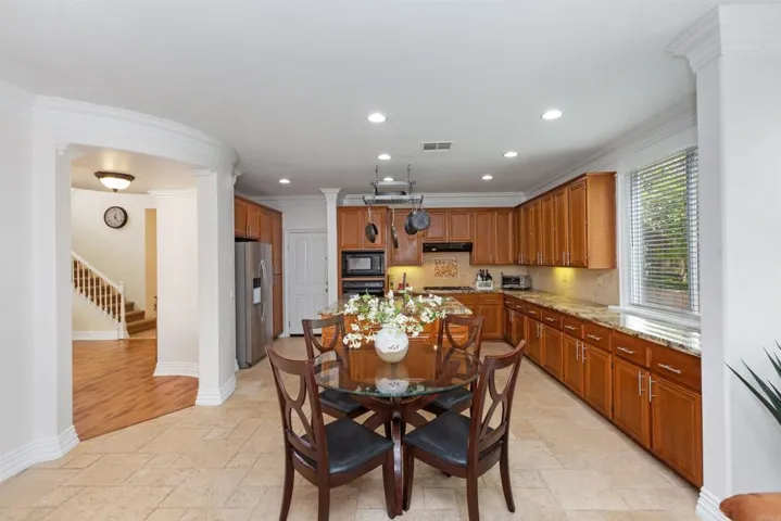 1100 Via Vera Cruz, San Marcos, California 92078