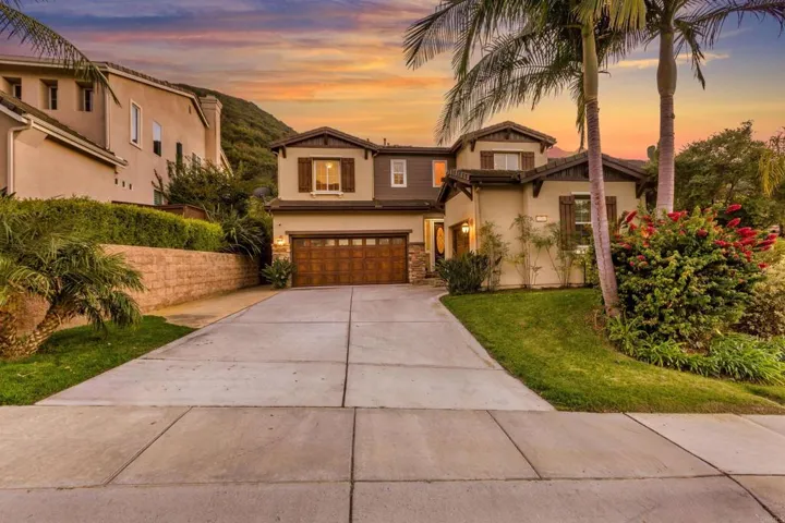 1100 Via Vera Cruz, San Marcos, California 92078