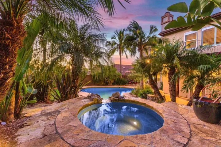 1100 Via Vera Cruz, San Marcos, California 92078
