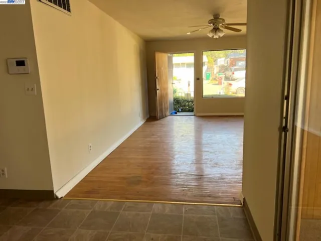 10611 Mark St, Oakland, California 94605