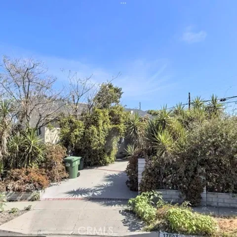 17001 Burton Street, Van Nuys, California 91406