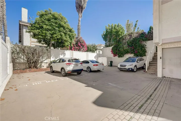 710 N Guadalupe Avenue Unit 2, Redondo Beach, California 90277
