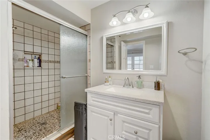 710 N Guadalupe Avenue Unit 2, Redondo Beach, California 90277