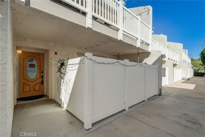 710 N Guadalupe Avenue Unit 2, Redondo Beach, California 90277