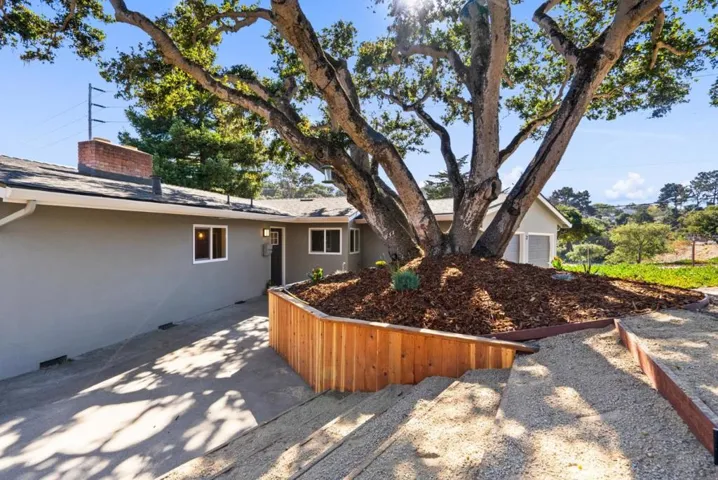 2 Carlton Drive, Del Rey Oaks, California 93940