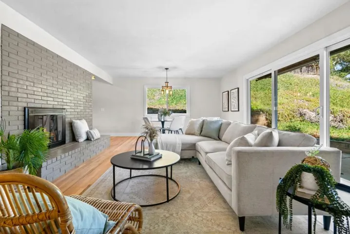 2 Carlton Drive, Del Rey Oaks, California 93940