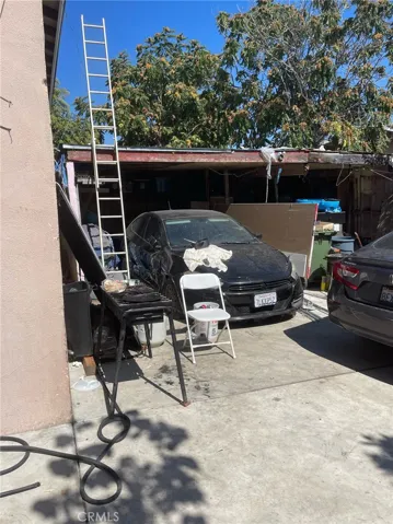 Separate 2 Car Carport behind unit #914