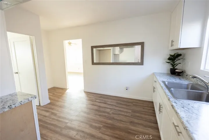 Front House #916 
Kitchen