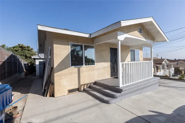 Separate building, side yard & front parking