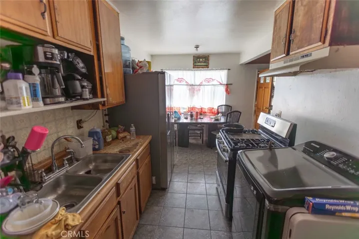 Middle unit #914 1/2
Kitchen