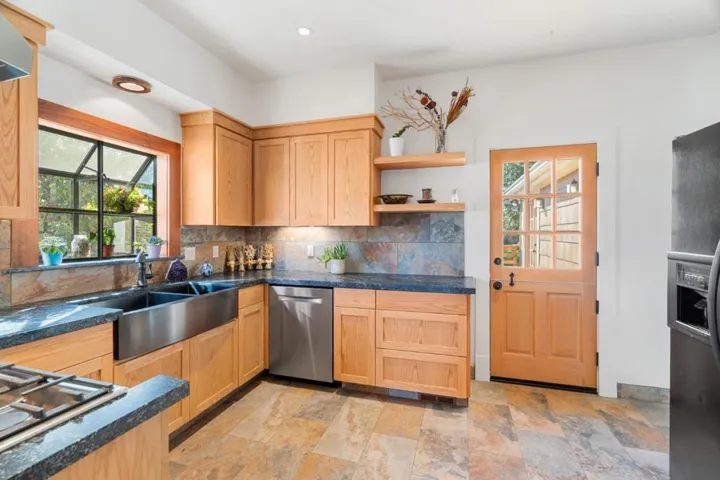 1230 Broadway, Santa Cruz, California 95062