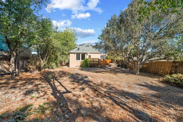 1230 Broadway, Santa Cruz, California 95062