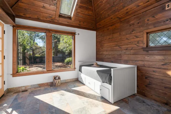 1230 Broadway, Santa Cruz, California 95062