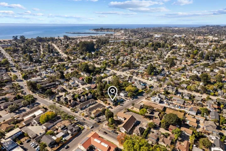 1230 Broadway, Santa Cruz, California 95062