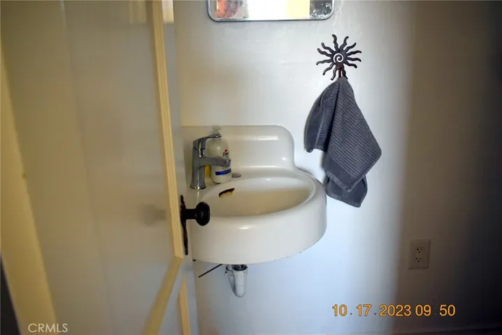 7769 Saladin Avenue, 29 Palms, California 92277