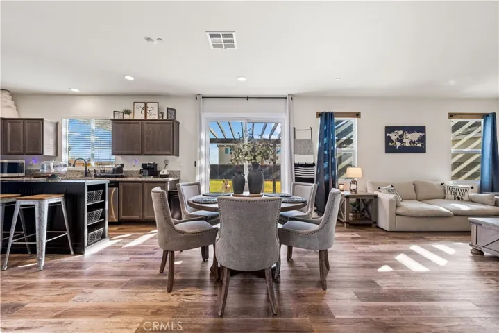 3012 Via Bella Rosa Avenue, Rosamond, California 93560