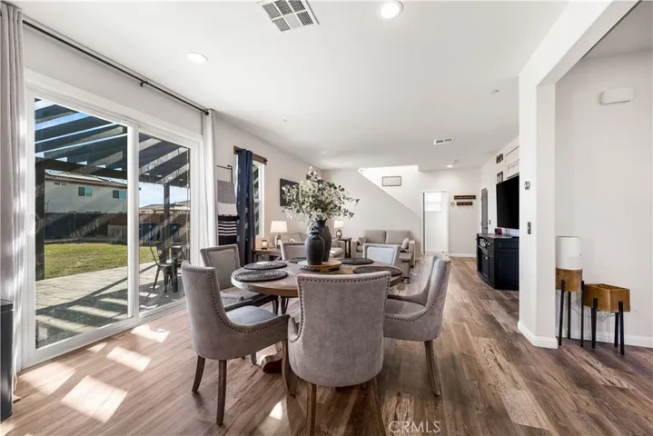 3012 Via Bella Rosa Avenue, Rosamond, California 93560