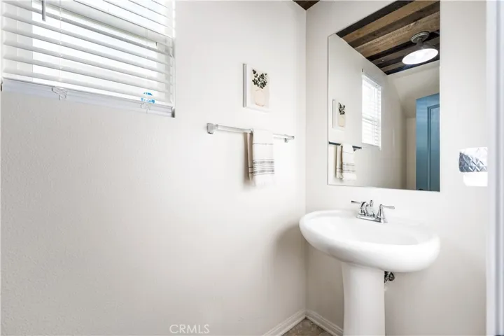 3012 Via Bella Rosa Avenue, Rosamond, California 93560