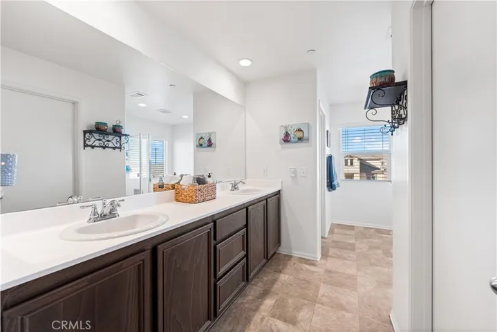 3012 Via Bella Rosa Avenue, Rosamond, California 93560