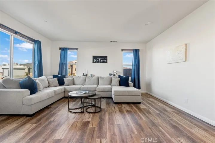 3012 Via Bella Rosa Avenue, Rosamond, California 93560